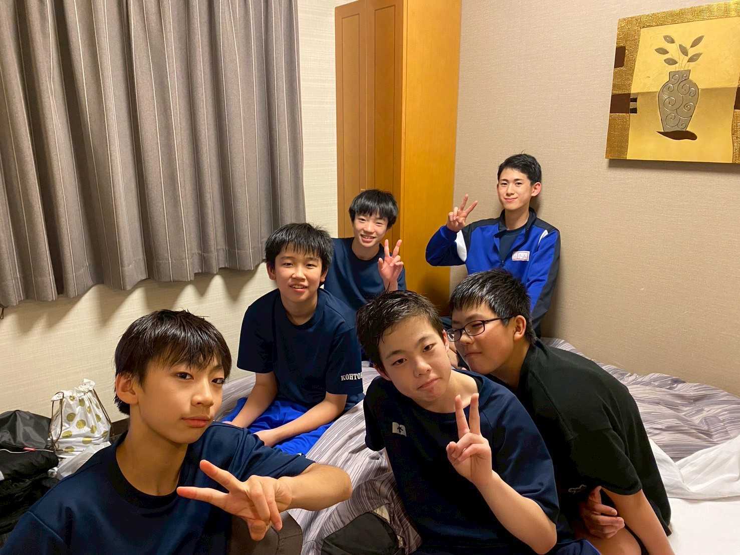 遠征 宿泊先での様子